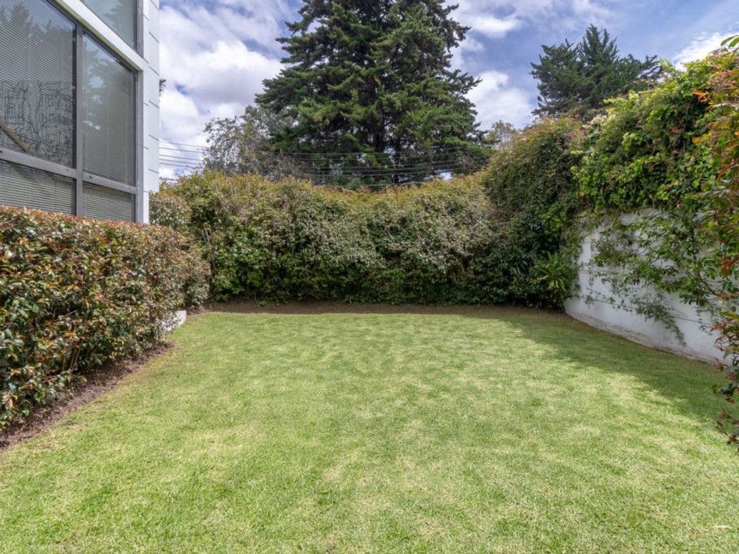Casa de 5 alcobas en venta en Santa Ana Oriental, Bogotá, 868 m² · foto 9 de 20