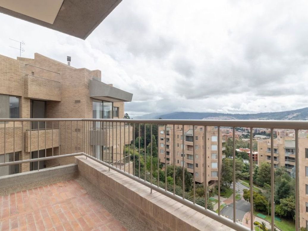 Apartamento de 3 alcobas en venta en Niza Suba, Bogotá, 156 m² · foto 6 de 20