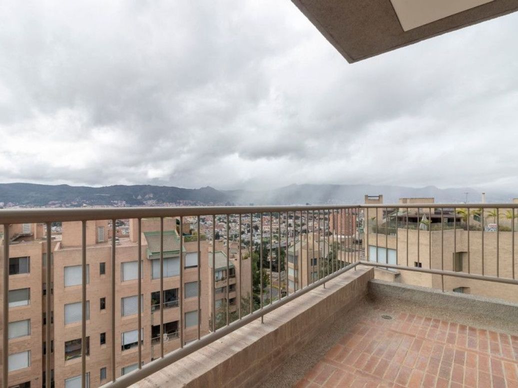 Apartamento de 3 alcobas en venta en Niza Suba, Bogotá, 156 m² · foto 7 de 20