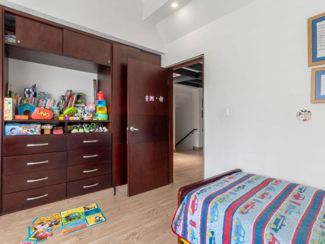 Casa de 4 alcobas en venta en Ciudad Jardín Norte, Bogotá, 196 m² · foto 18 de 20