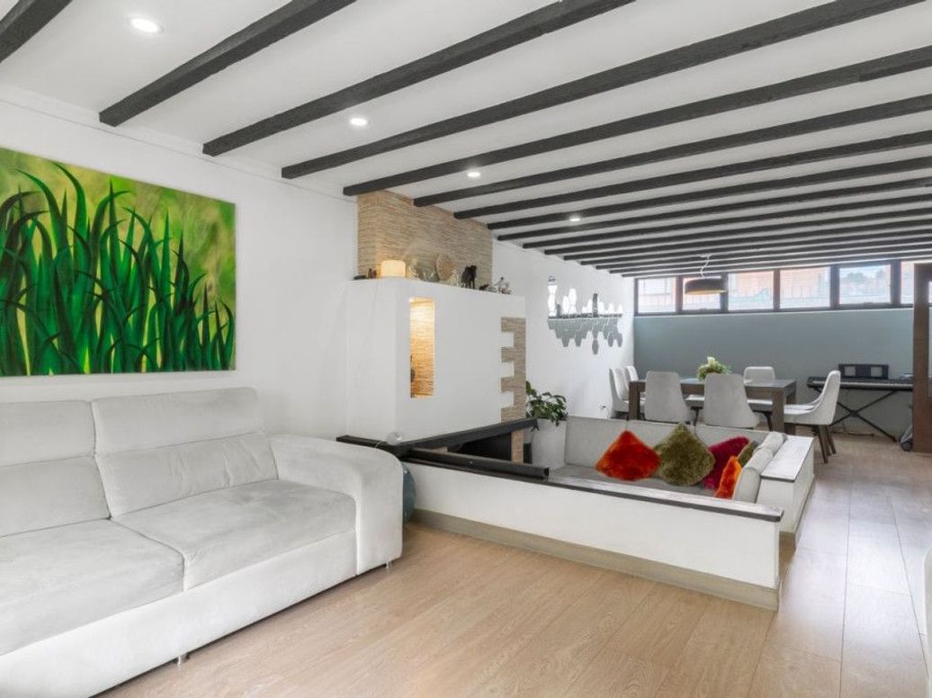 Casa de 4 alcobas en venta en Ciudad Jardín Norte, Bogotá, 196 m² · foto 2 de 20