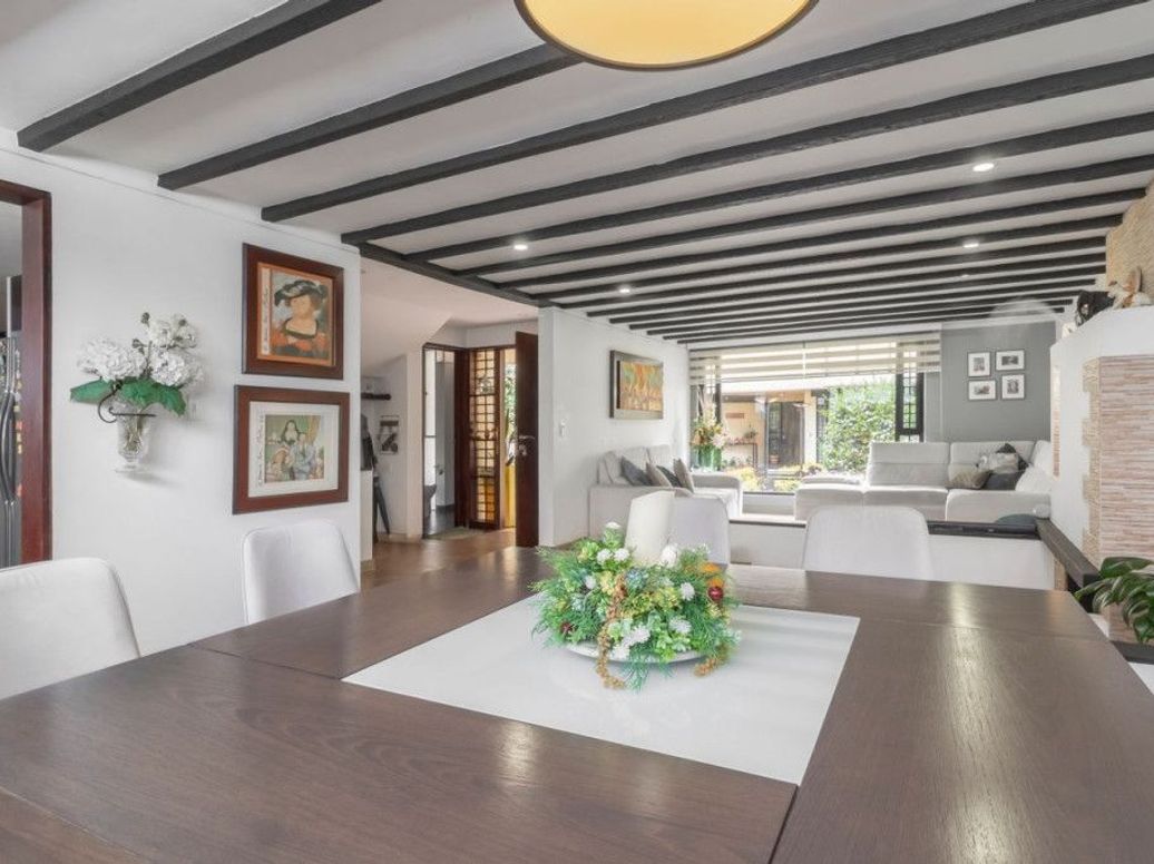 Casa de 4 alcobas en venta en Ciudad Jardín Norte, Bogotá, 196 m² · foto 5 de 20