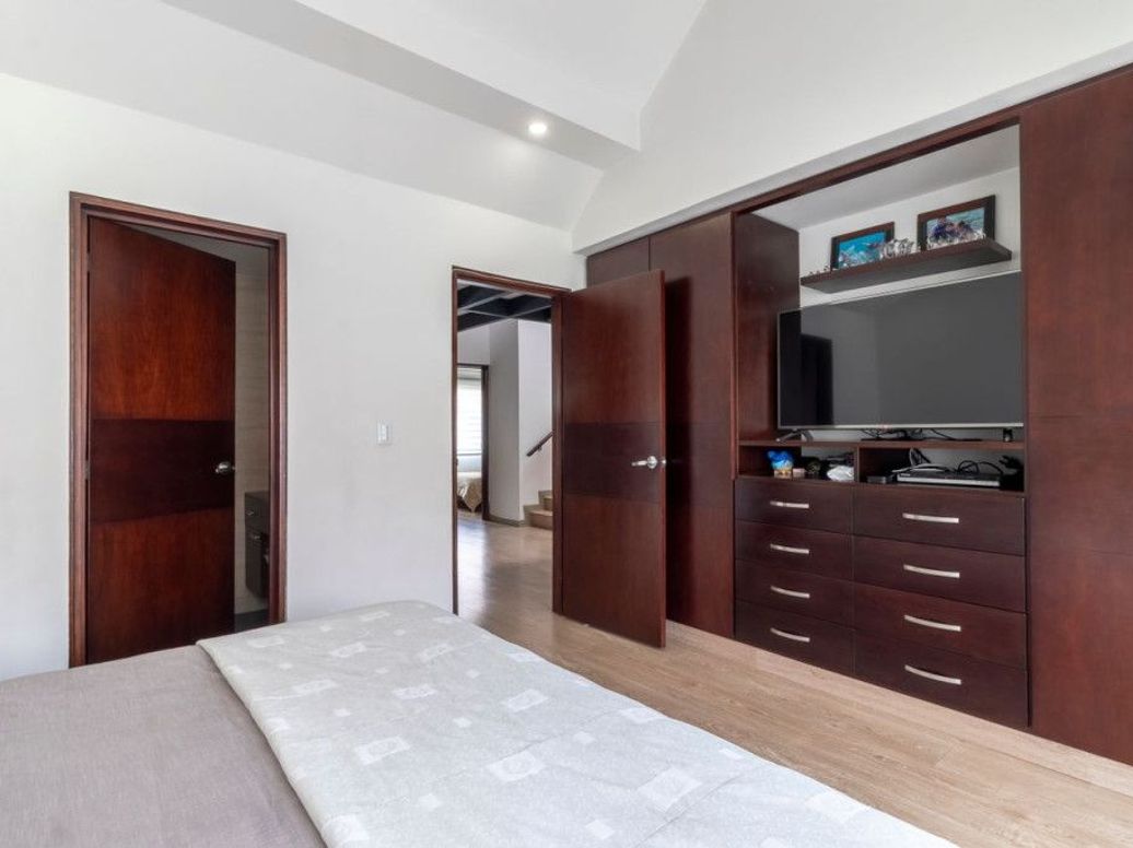 Casa de 4 alcobas en venta en Ciudad Jardín Norte, Bogotá, 196 m² · foto 10 de 20