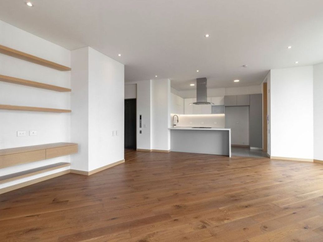 Apartamento de 3 alcobas en venta en Niza Suba, Bogotá, 177 m² · foto 3 de 20