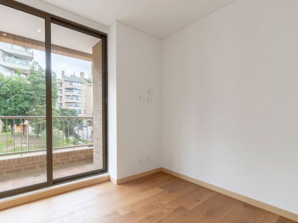 Apartamento de 3 alcobas en venta en Niza Suba, Bogotá, 177 m² · foto 12 de 20