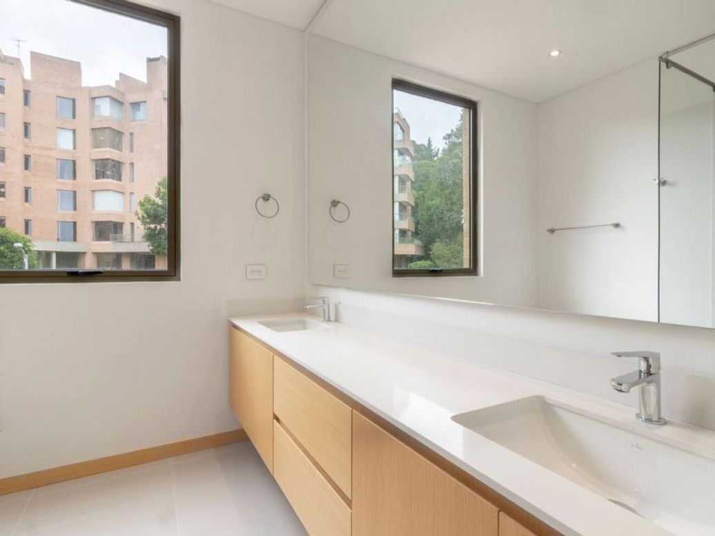Apartamento de 3 alcobas en venta en Niza Suba, Bogotá, 177 m² · foto 14 de 20