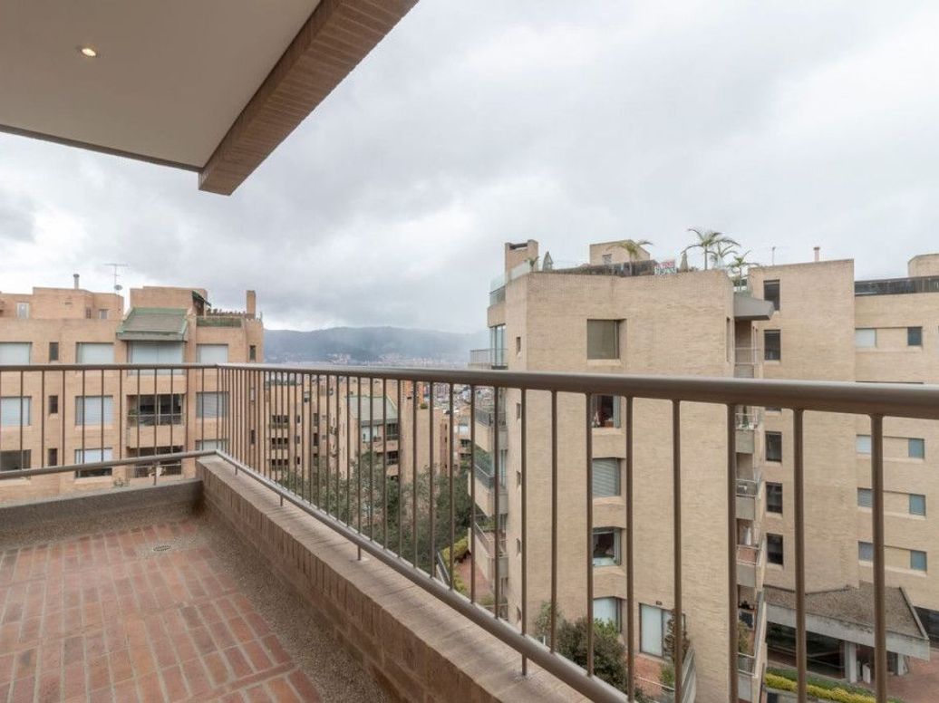 Apartamento de 3 alcobas en venta en Niza Suba, Bogotá, 177 m² · foto 7 de 20