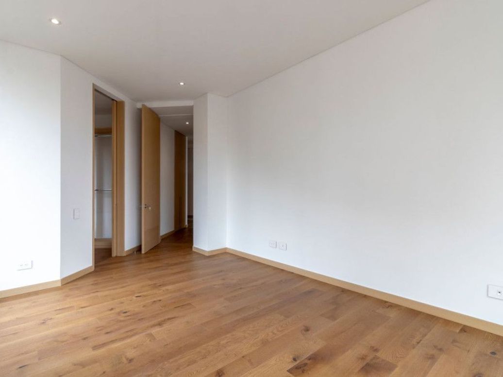 Apartamento de 3 alcobas en venta en Niza Suba, Bogotá, 177 m² · foto 16 de 20