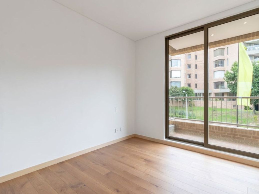 Apartamento de 3 alcobas en venta en Niza Suba, Bogotá, 177 m² · foto 11 de 20