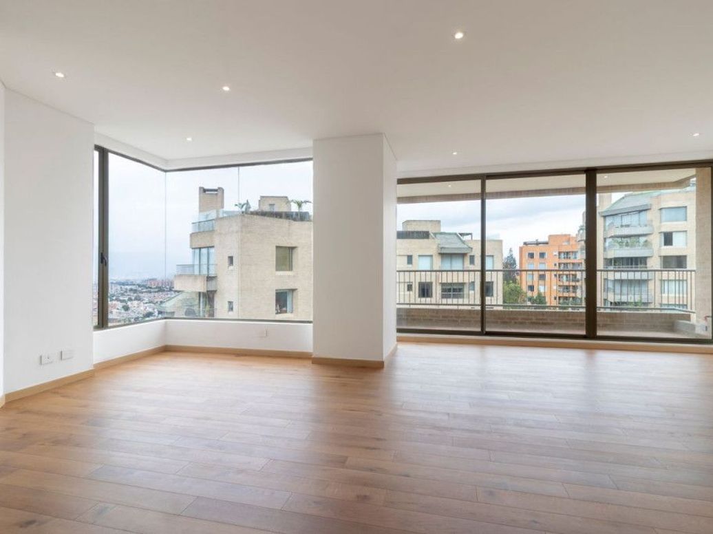 Apartamento de 3 alcobas en venta en Niza Suba, Bogotá, 177 m² · foto 4 de 20