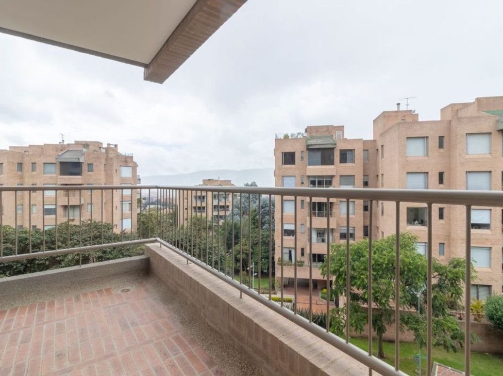 Apartamento de 3 alcobas en venta en Niza Suba, Bogotá, 141 m² · foto 6 de 20
