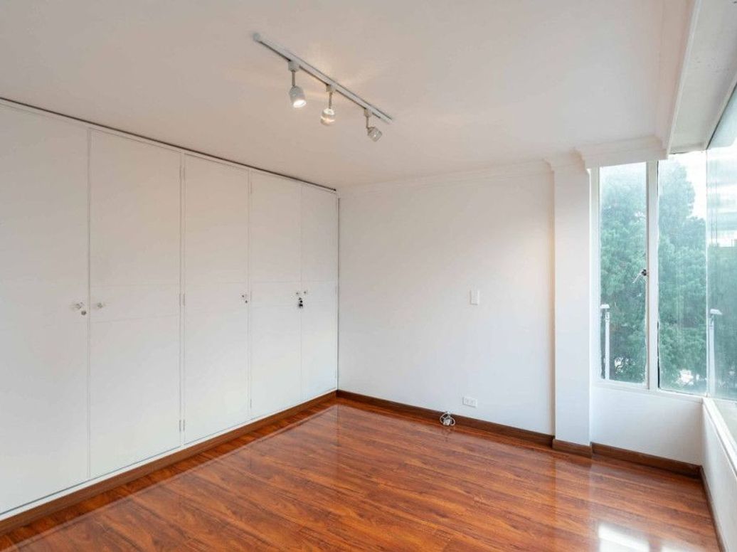 Apartamento de 3 alcobas en venta en Chico Norte Et. Iii, Bogotá, 213 m² · foto 14 de 20