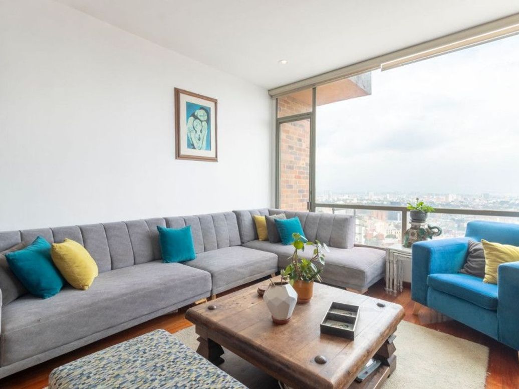 Apartamento de 4 alcobas en venta en Ingemar, Bogotá, 147 m² · foto 2 de 20