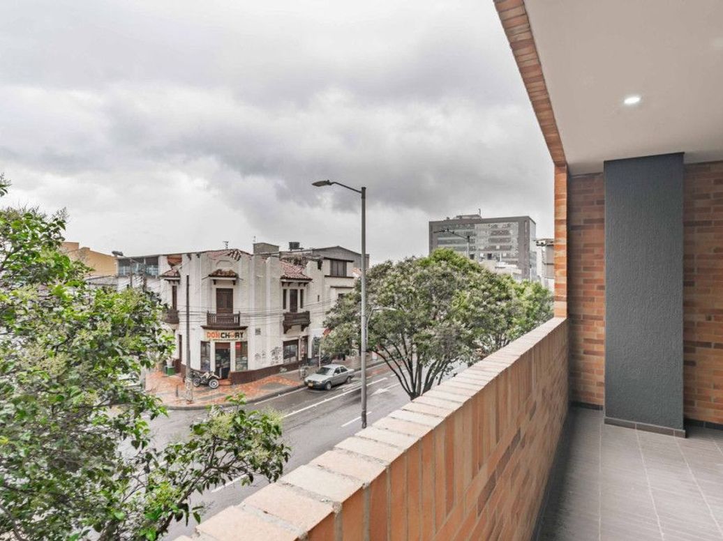 Apartamento de 2 alcobas en venta en Samper, Bogotá, 64 m² · foto 2 de 19