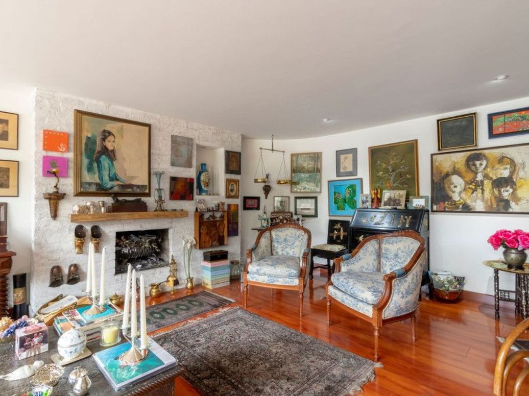 Apartamento de 3 alcobas en venta en Los Rosales, Bogotá, 244 m² · foto 18 de 20