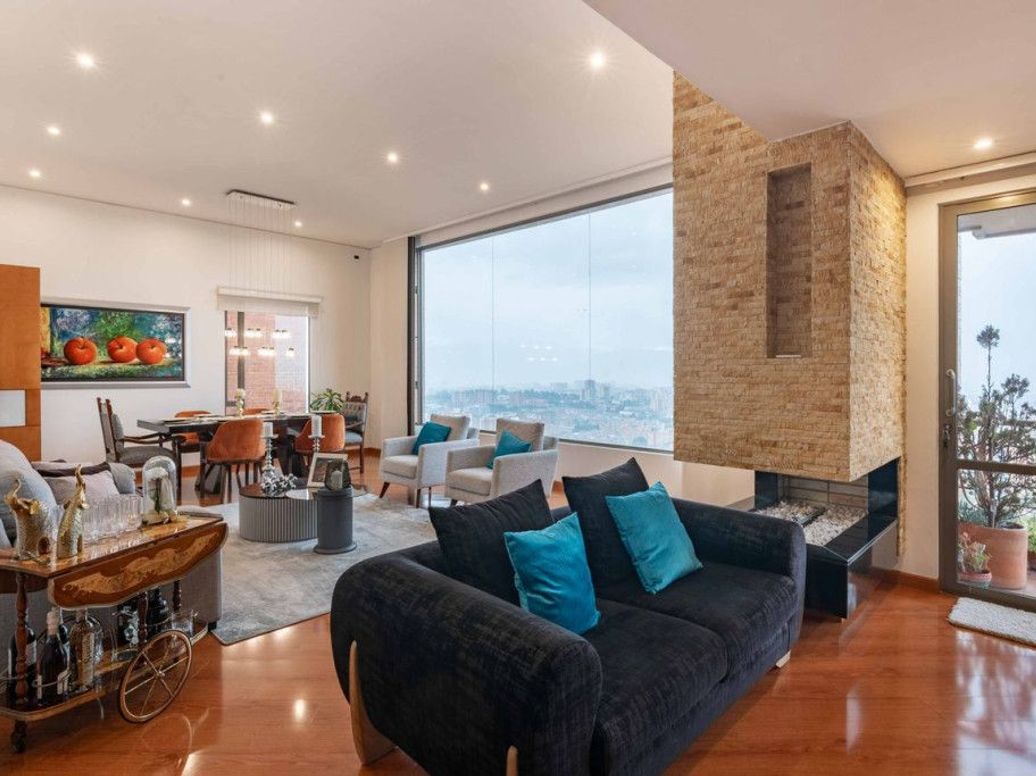 Apartamento de 3 alcobas en venta en El Plan, Bogotá, 204 m² · foto 4 de 20
