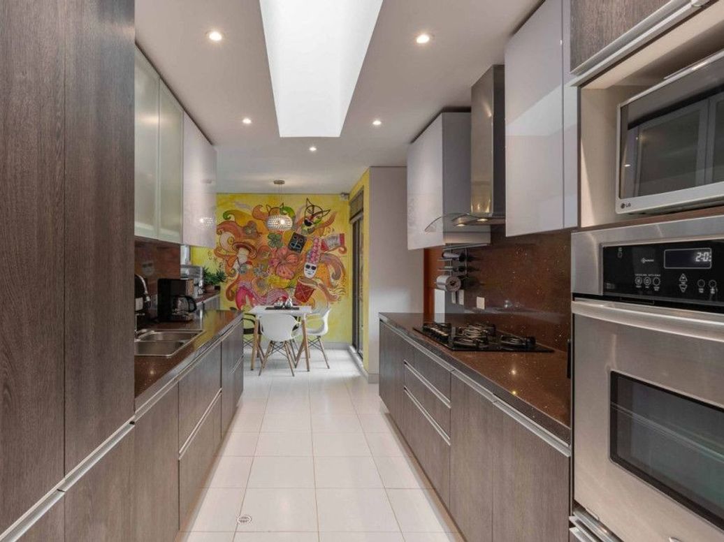 Apartamento de 3 alcobas en venta en El Plan, Bogotá, 204 m² · foto 12 de 20