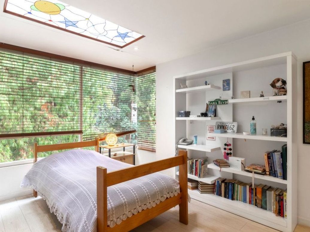 Apartamento de 3 alcobas en venta en Los Rosales, Bogotá, 271 m² · foto 12 de 20