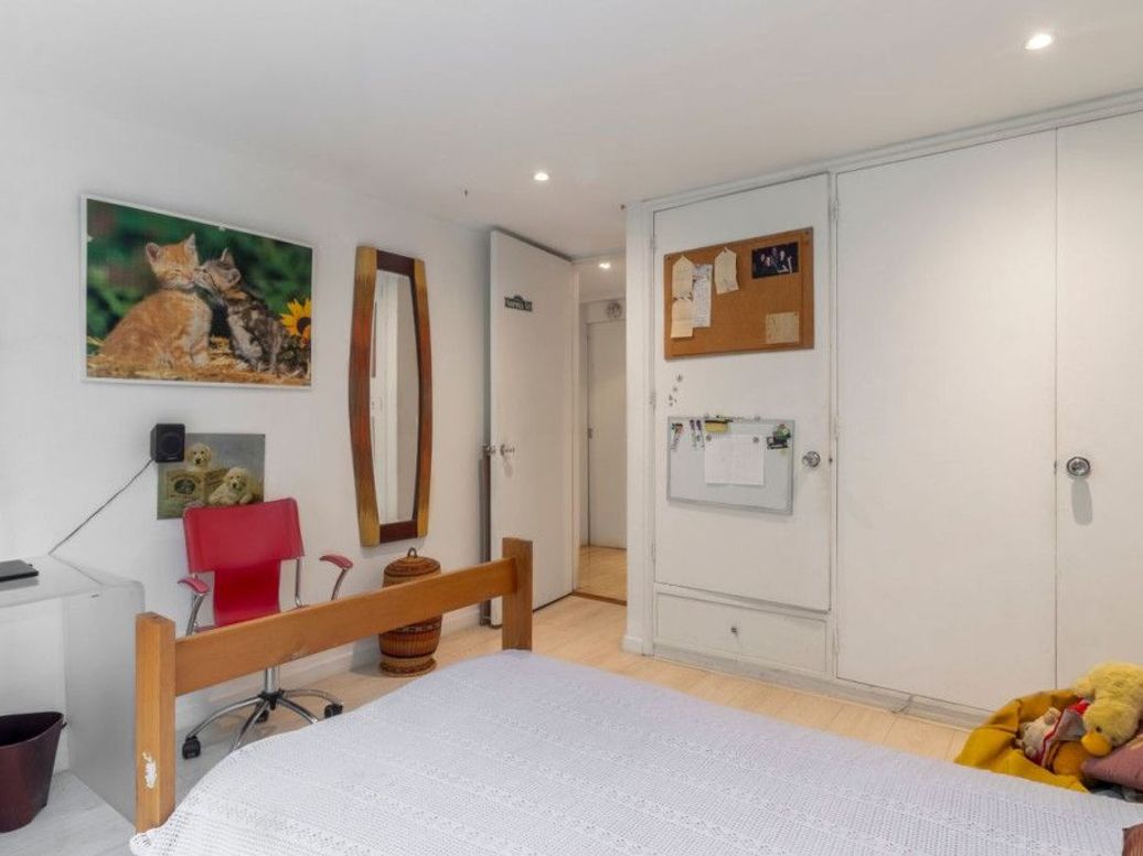 Apartamento de 3 alcobas en venta en Los Rosales, Bogotá, 271 m² · foto 11 de 20