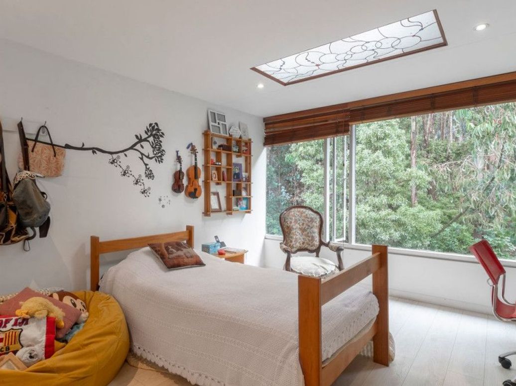 Apartamento de 3 alcobas en venta en Los Rosales, Bogotá, 271 m² · foto 15 de 20