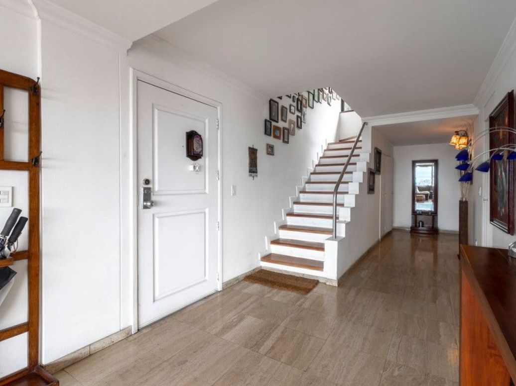 Apartamento de 3 alcobas en venta en Los Rosales, Bogotá, 271 m² · foto 10 de 20