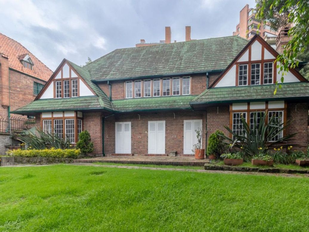 Casa de 5 alcobas en venta en Bellavista, Bogotá, 512 m² · foto 2 de 18