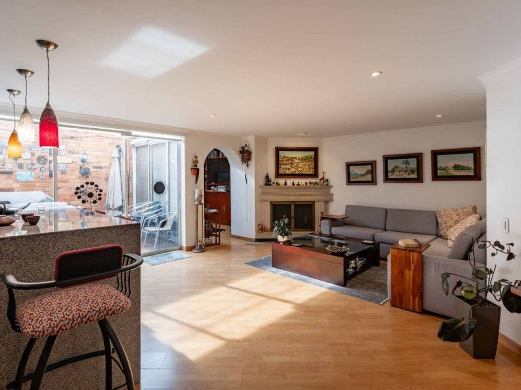 Apartamento de 4 alcobas en venta en San Patricio, Bogotá, 184 m² · foto 3 de 20