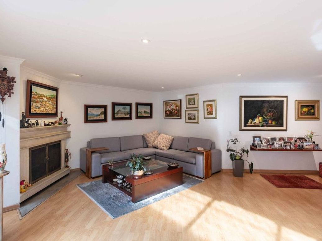 Apartamento de 4 alcobas en venta en San Patricio, Bogotá, 184 m² · foto 5 de 20
