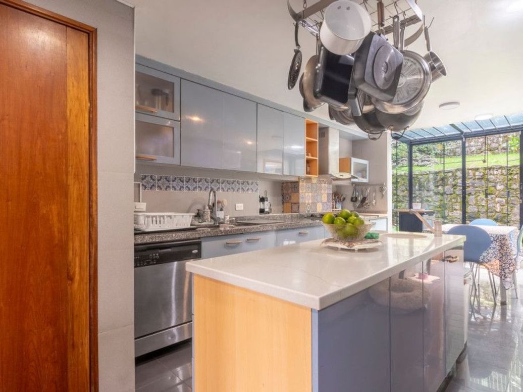 Apartamento de 4 alcobas en venta en El Seminario, Bogotá, 371 m² · foto 8 de 20