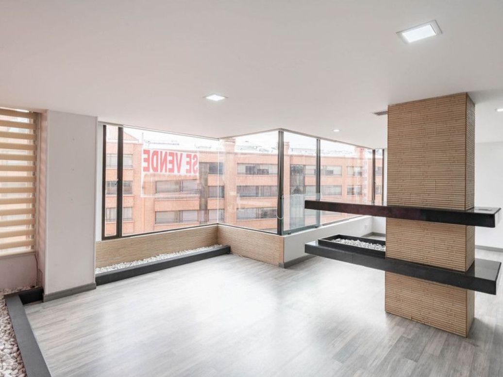 Apartamento de 3 alcobas en venta en Santa Barbara Central, Bogotá, 159 m² · foto 5 de 20