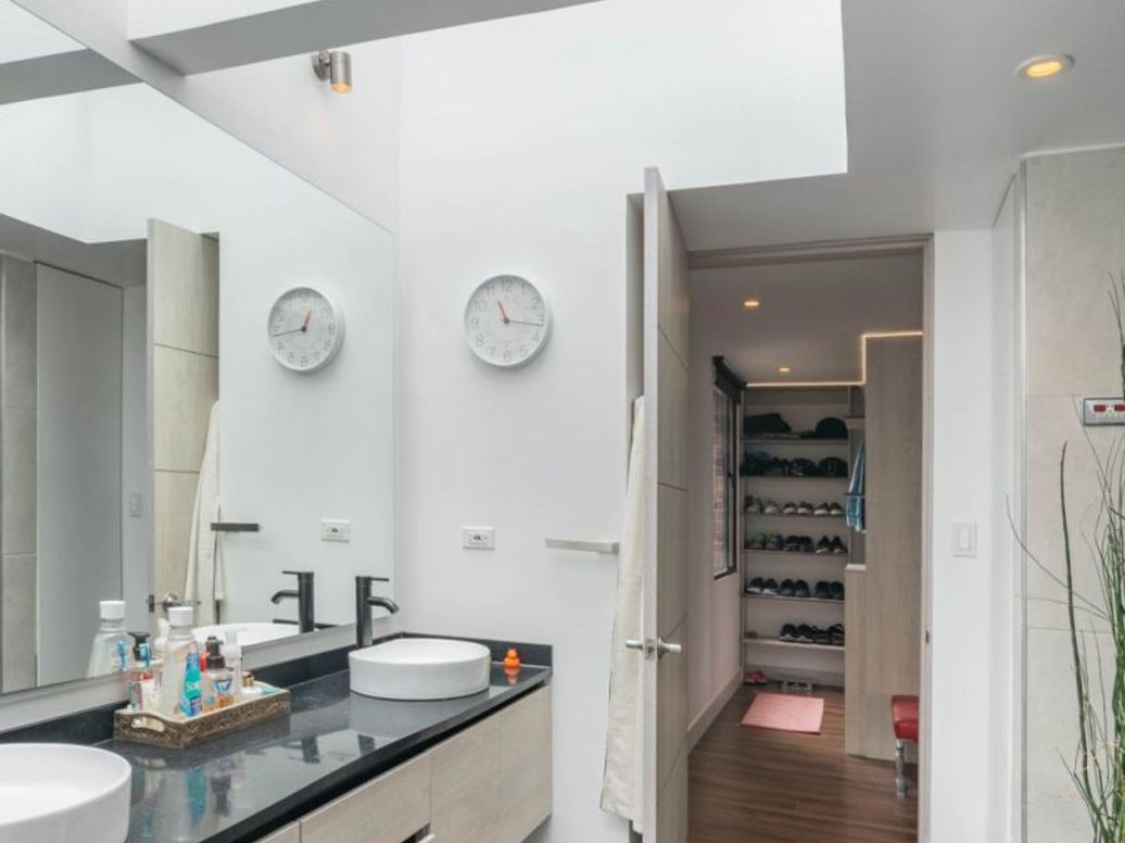 Apartamento de 4 alcobas en venta en Niza Suba, Bogotá, 415 m² · foto 17 de 20
