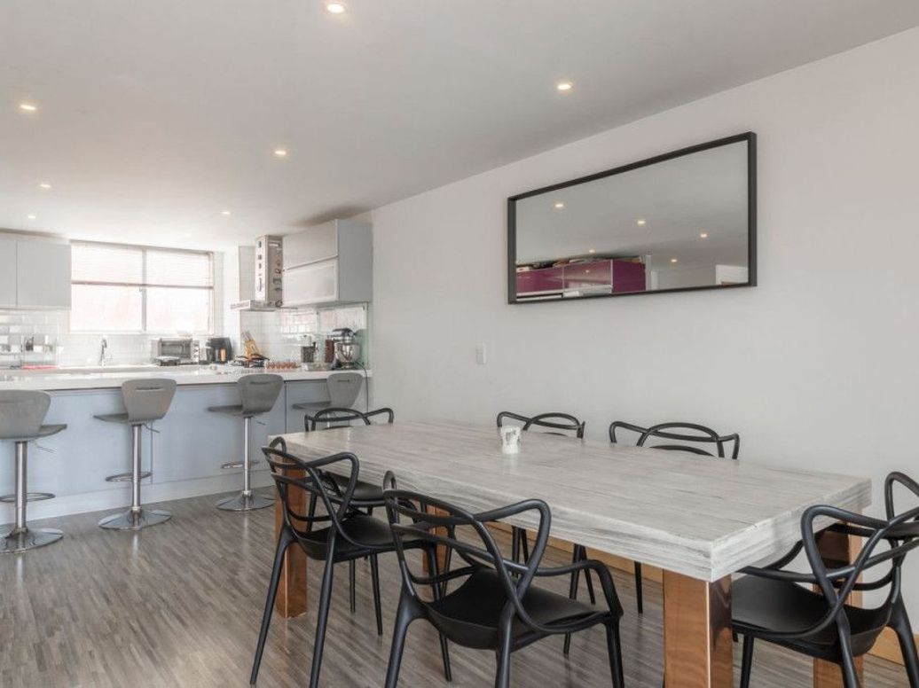 Apartamento de 3 alcobas en venta en San Patricio, Bogotá, 131 m² · foto 8 de 20
