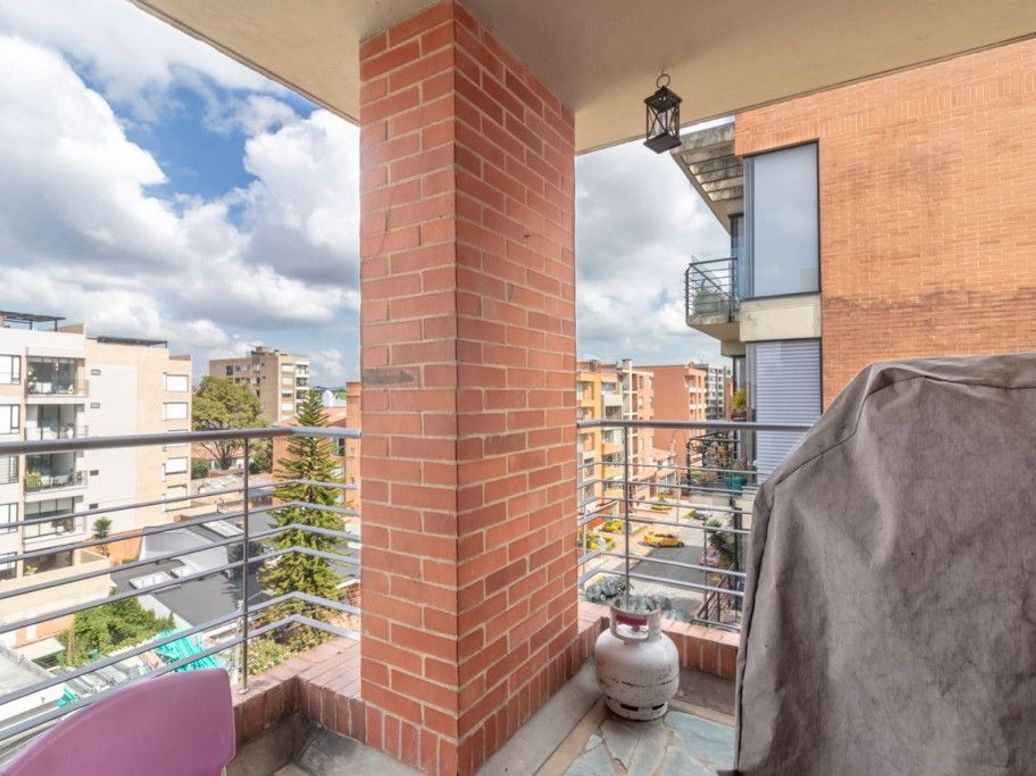 Apartamento de 3 alcobas en venta en San Patricio, Bogotá, 131 m² · foto 6 de 20