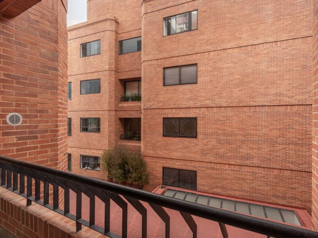 Apartamento de 4 alcobas en venta en Cerros De Santa Barbara, Bogotá, 404 m² · foto 17 de 20