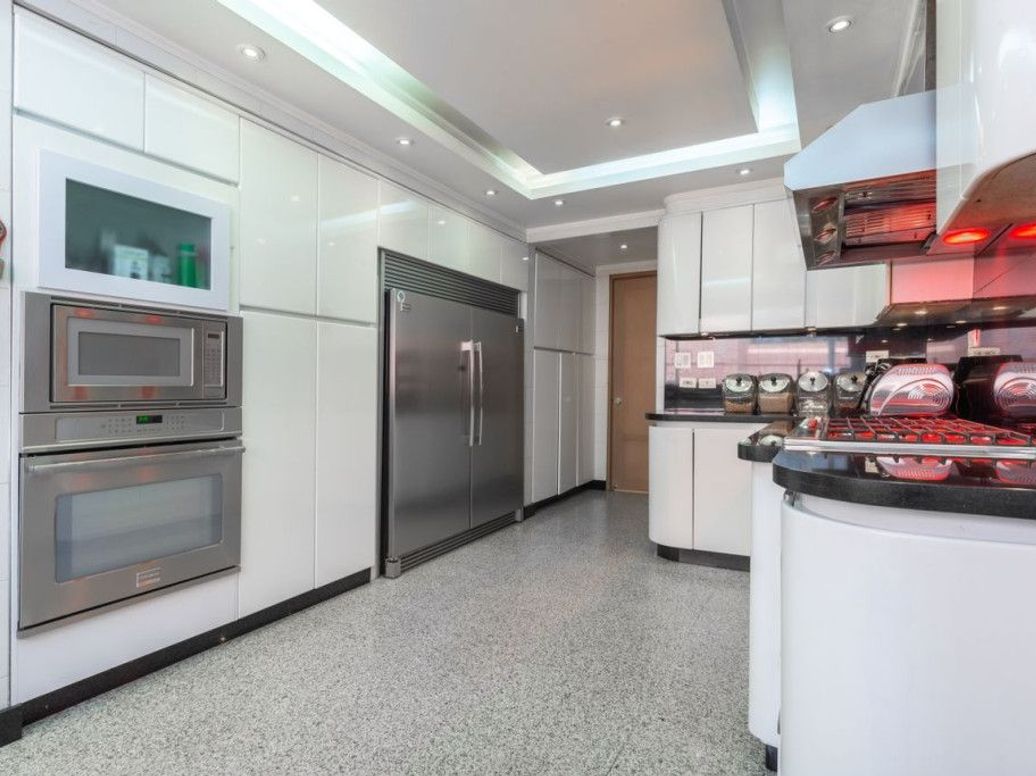 Apartamento de 4 alcobas en venta en Cerros De Santa Barbara, Bogotá, 404 m² · foto 13 de 20