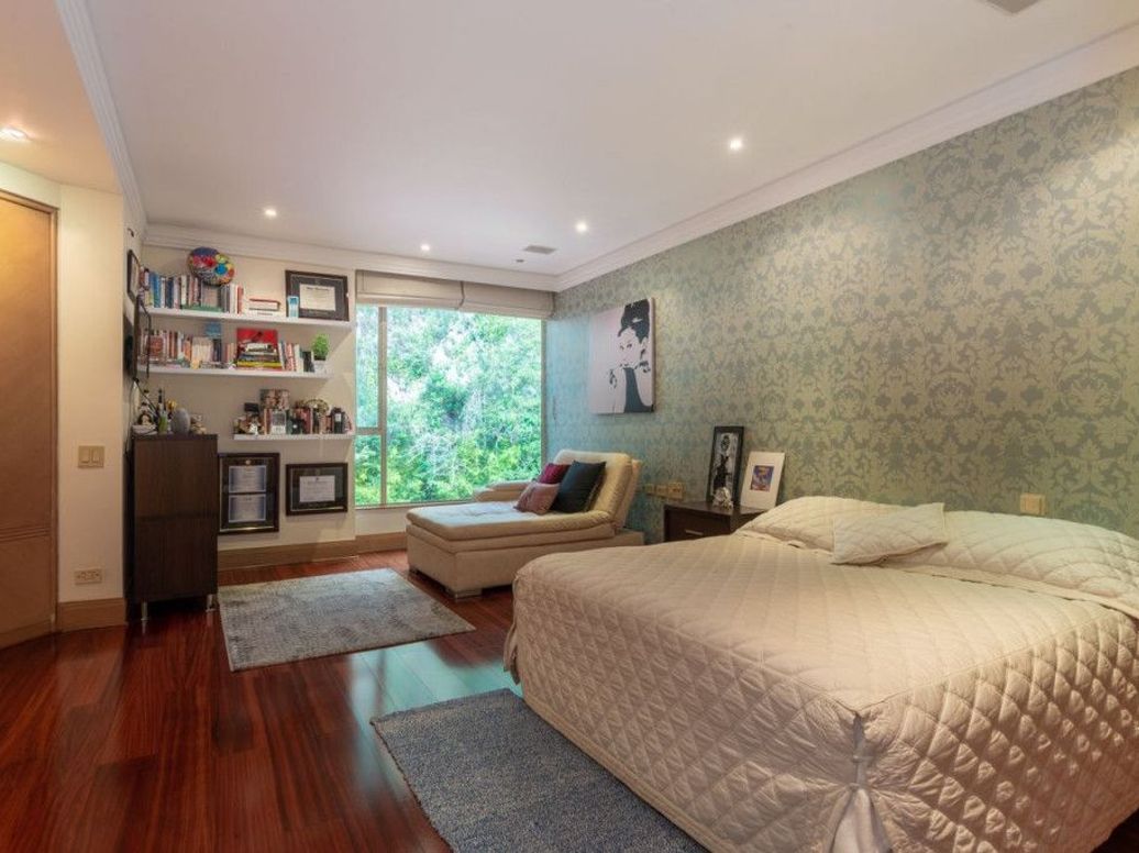 Apartamento de 4 alcobas en venta en Cerros De Santa Barbara, Bogotá, 404 m² · foto 18 de 20