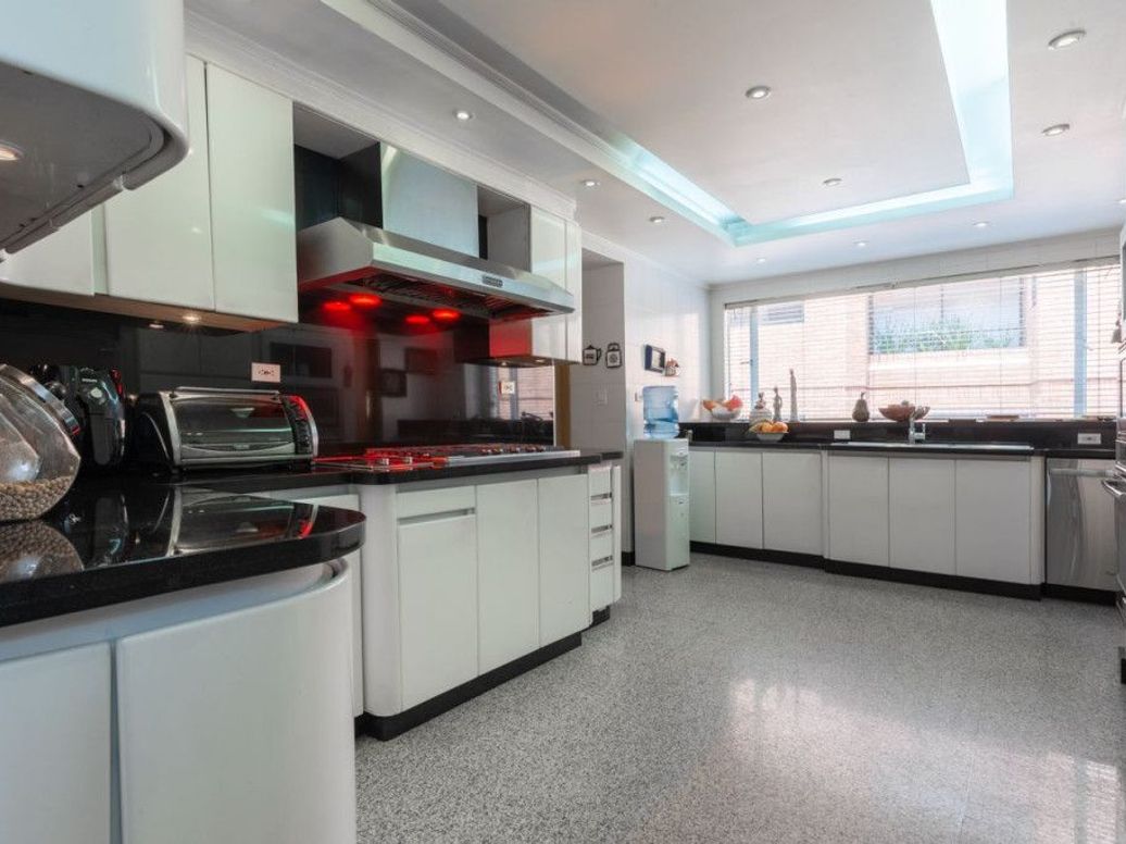 Apartamento de 4 alcobas en venta en Cerros De Santa Barbara, Bogotá, 404 m² · foto 12 de 20