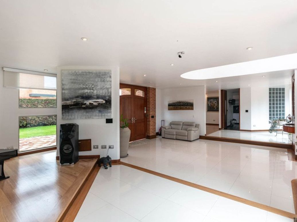 Casa de 5 alcobas en venta en Casa Blanca, Bogotá, 539 m² · foto 7 de 20