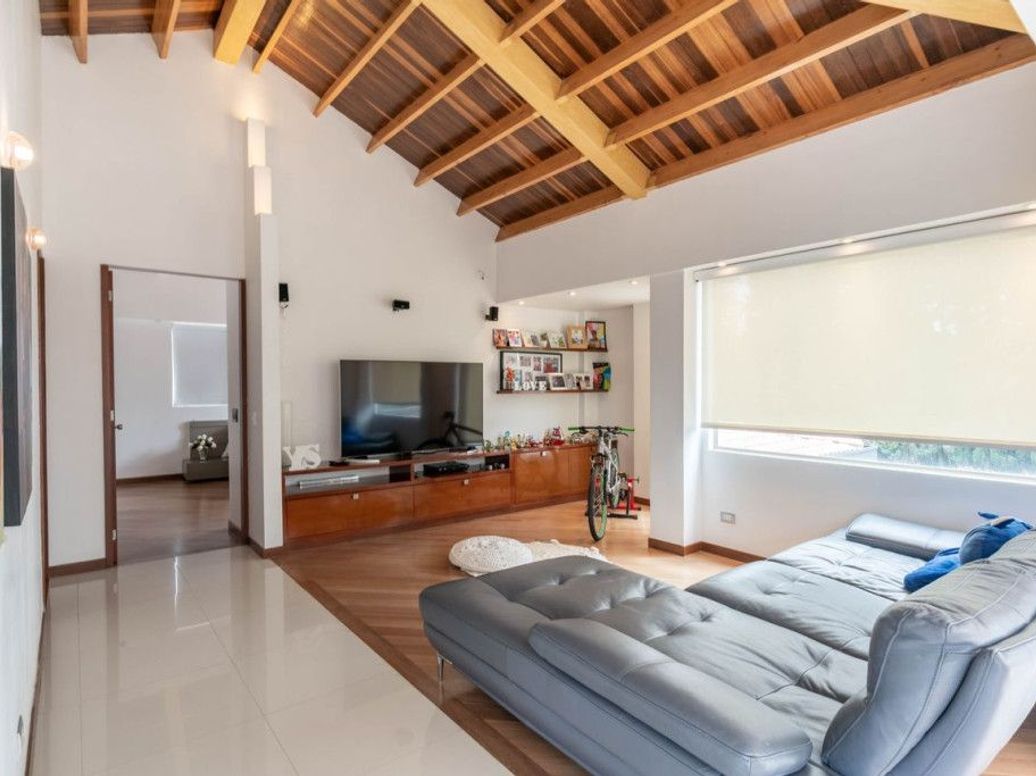 Casa de 5 alcobas en venta en Casa Blanca, Bogotá, 539 m² · foto 14 de 20
