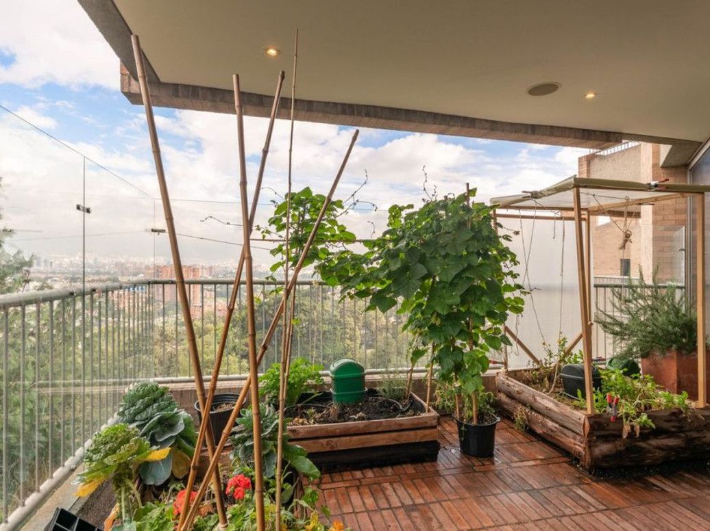 Apartamento de 3 alcobas en venta en Niza Suba, Bogotá, 275 m² · foto 2 de 20