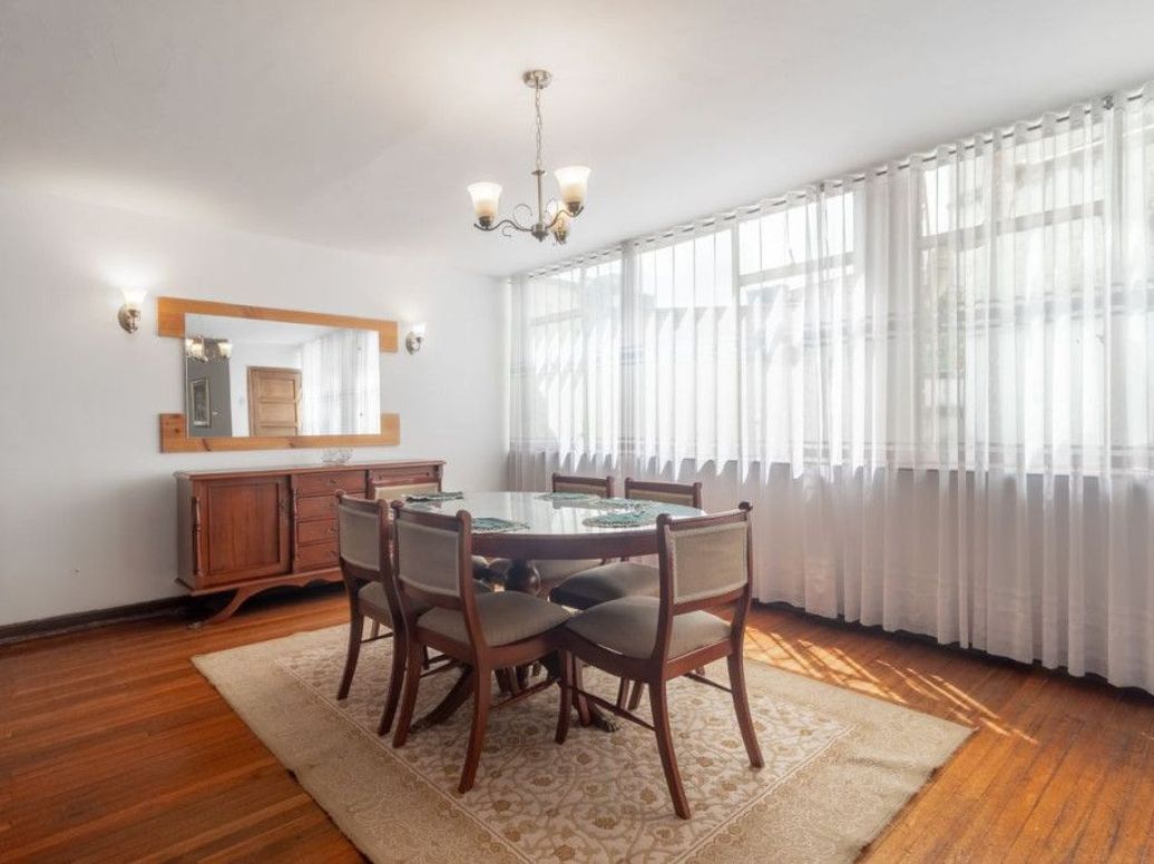 Casa de 6 alcobas en venta en Santa Teresita, Bogotá, 265 m² · foto 5 de 20