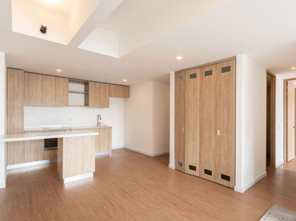 Apartamento de 2 alcobas en venta en Bella Suiza, Bogotá, 74 m² · foto 3 de 20