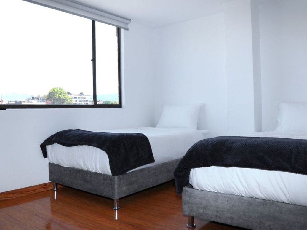 Apartamento de 3 alcobas en venta en Los Cedritos, Bogotá, 125 m² · foto 10 de 16