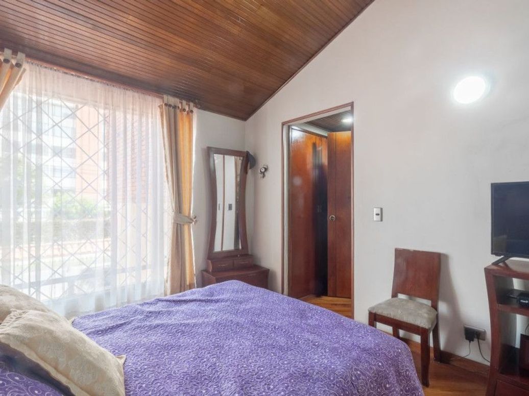 Casa de 4 alcobas en venta en Niza Norte, Bogotá, 192 m² · foto 9 de 20
