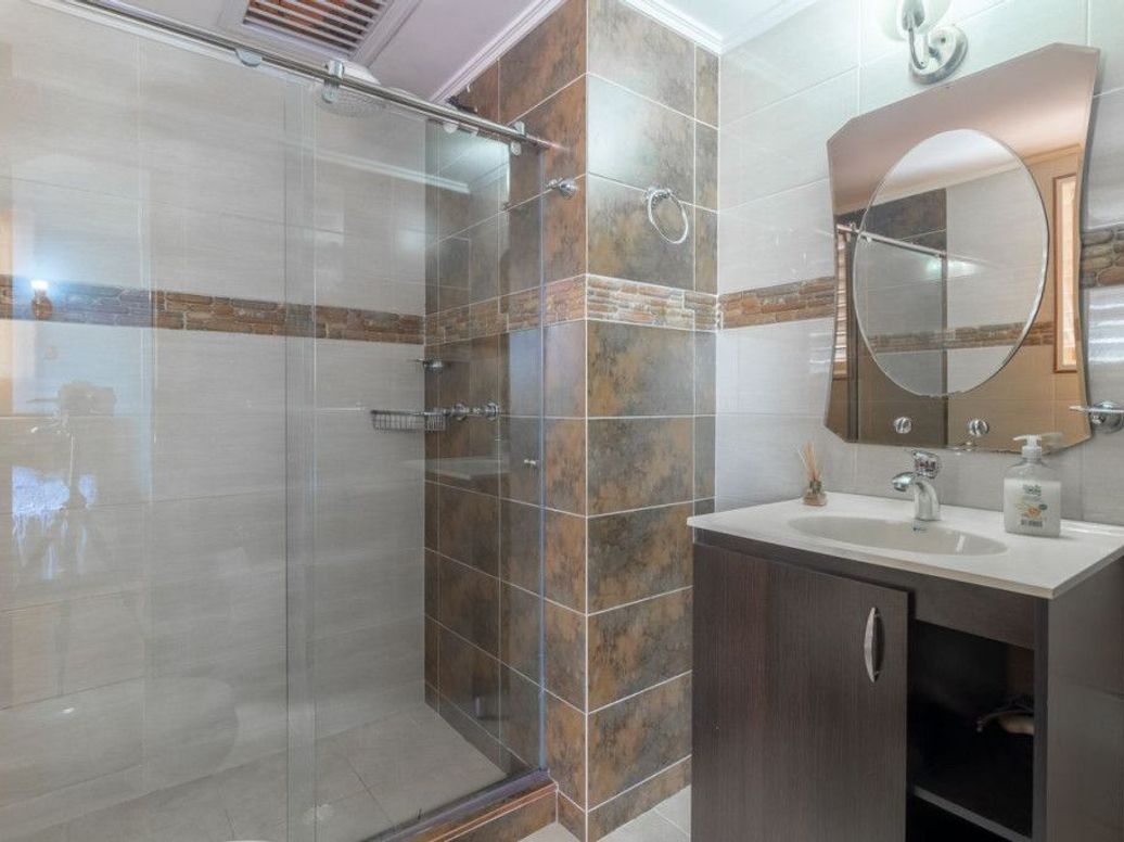Casa de 4 alcobas en venta en Niza Norte, Bogotá, 192 m² · foto 13 de 20