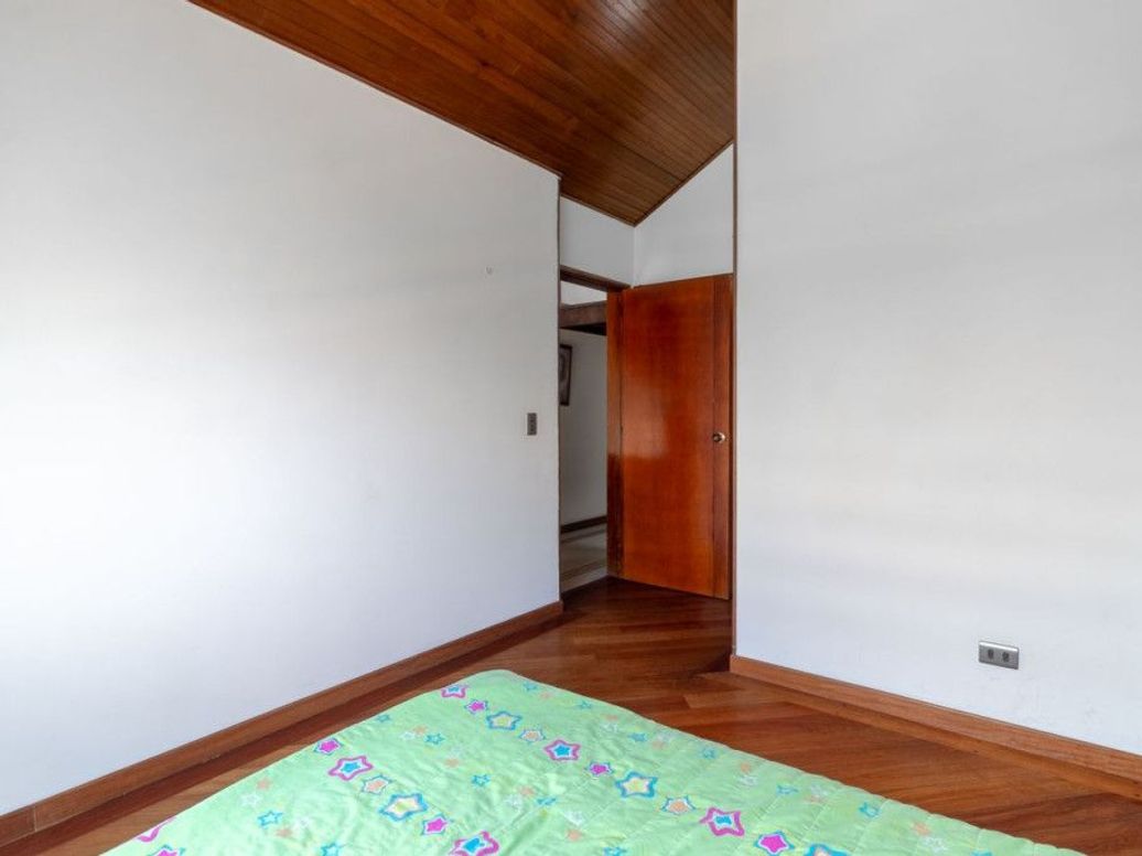 Casa de 4 alcobas en venta en Niza Norte, Bogotá, 192 m² · foto 14 de 20