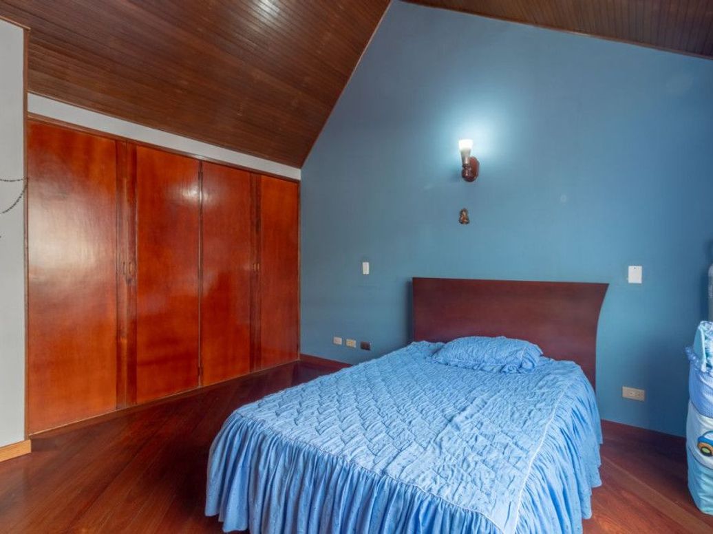 Casa de 4 alcobas en venta en Niza Norte, Bogotá, 192 m² · foto 17 de 20