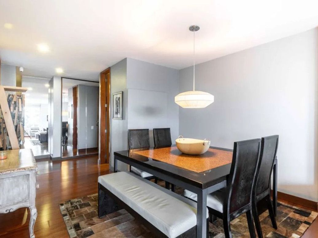 Apartamento de 2 alcobas en venta en Los Rosales, Bogotá, 142 m² · foto 8 de 19