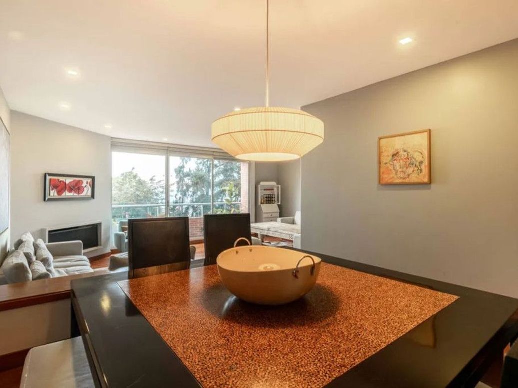 Apartamento de 2 alcobas en venta en Los Rosales, Bogotá, 142 m² · foto 6 de 19