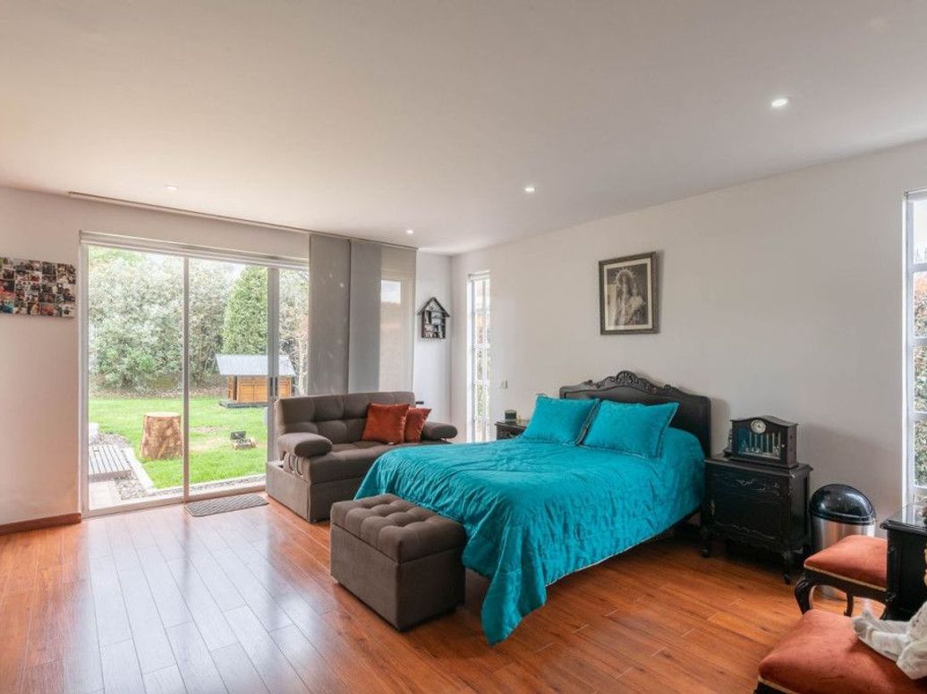 Casa de 5 alcobas en venta en Casa Blanca, Bogotá, 422 m² · foto 17 de 20